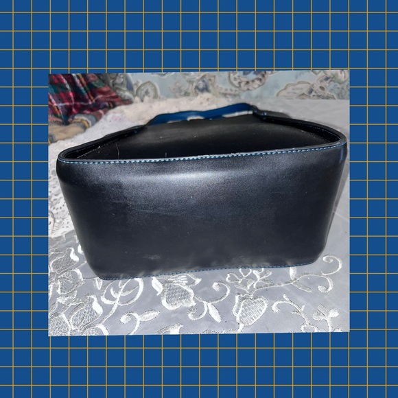 Vegan Shoulder Tote Manmade materials - Picture 5 of 10